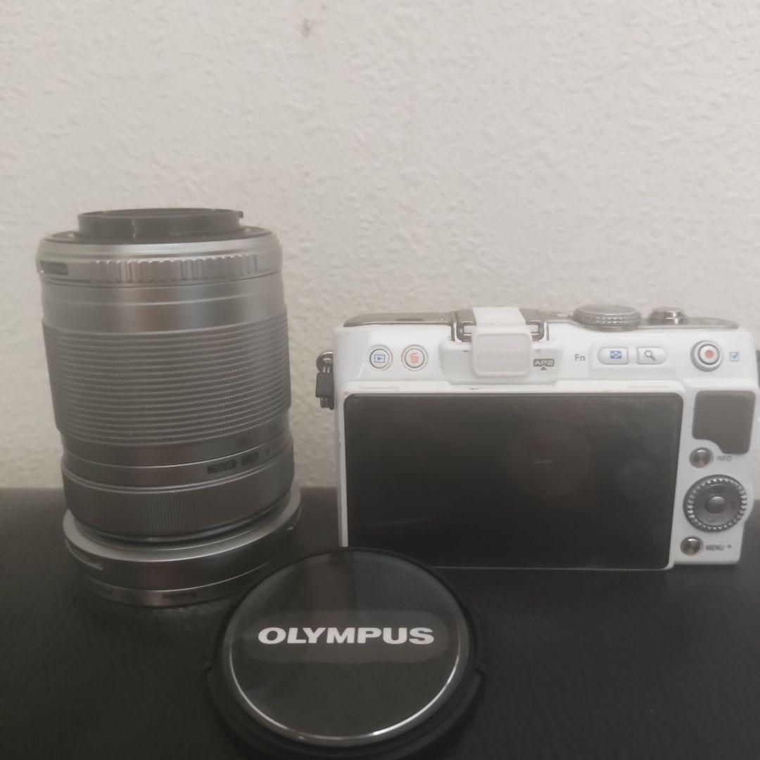 OLYMPUS 望遠ズームレンズ【本体は液晶漏れ】ミラーレス一眼カメラ+レンズ