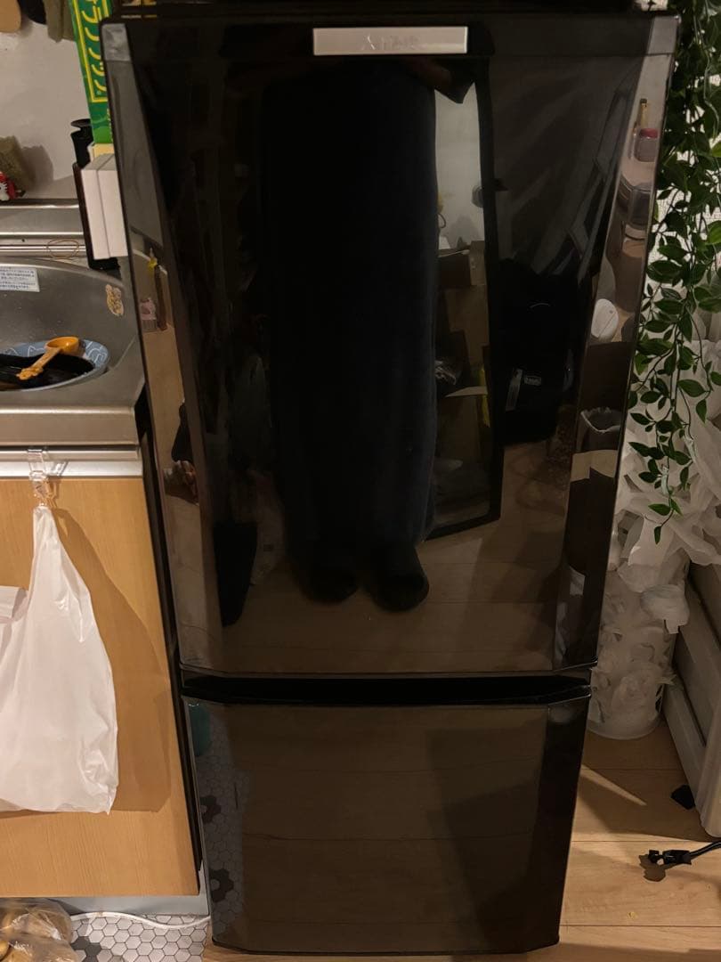 冷蔵庫 三菱 146L 2ドア 右開き 黒 MR-P15Y-B 送料無料