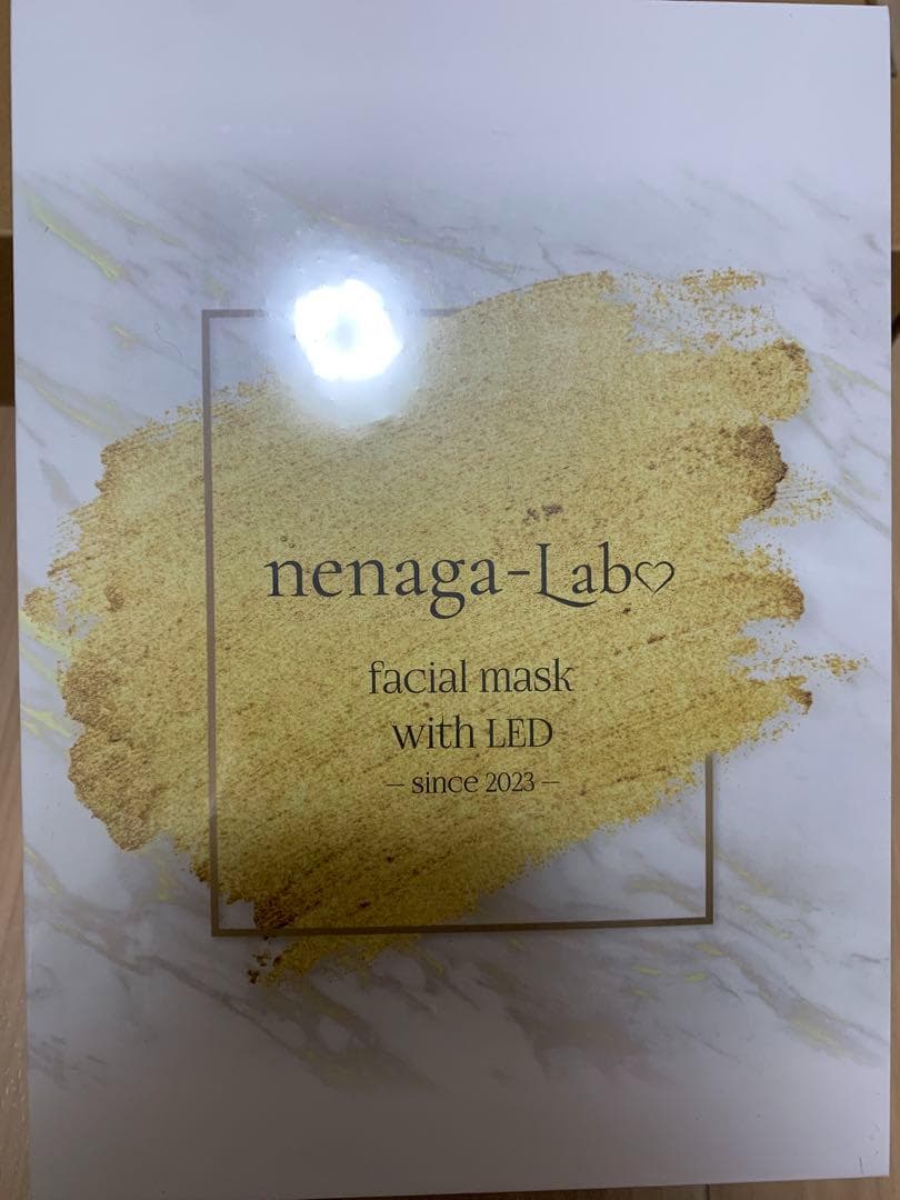 LEDマスク　nenaga-lab 寝ながらLABO光マスク美顔器　リフトアップ