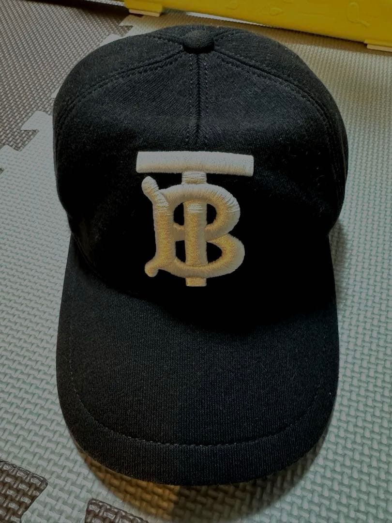 【極美品】BURBERRY ブラック ベースボールキャップ M