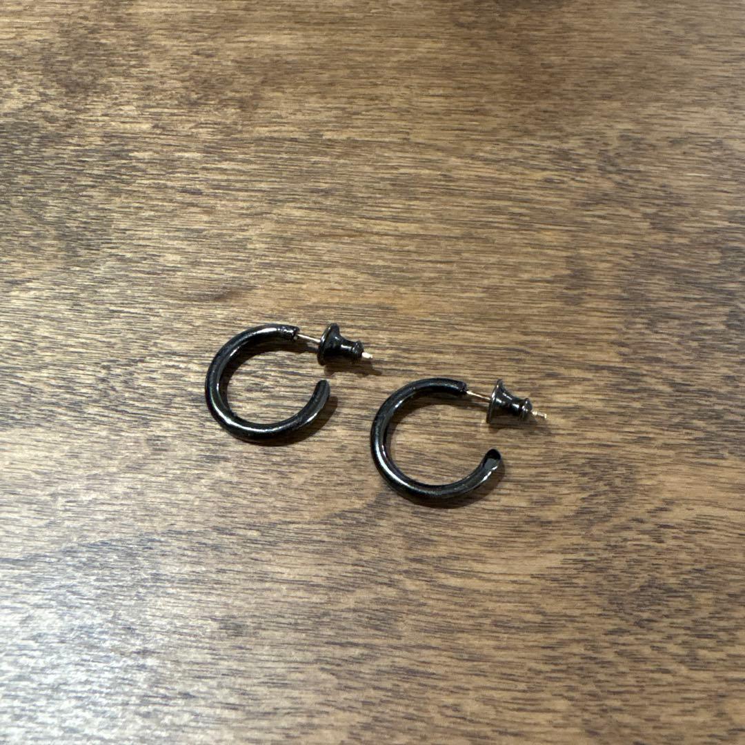 CAREERING PLACEBO ピアス ブラック