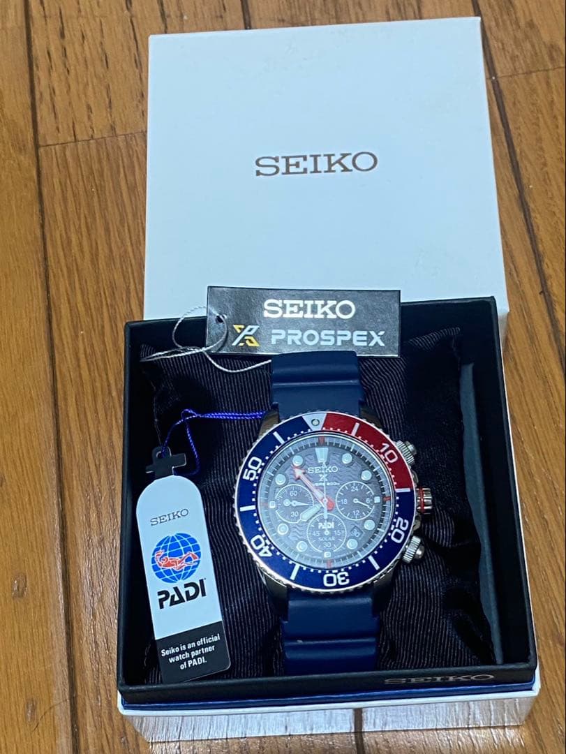 SEIKO PROSPEXソーラー腕時計/アナログV175-0EYO