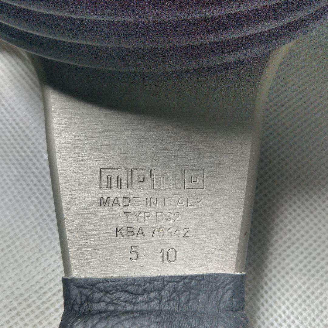 MOMO RACE レザーステアリング　32Φ　汎用ボス付