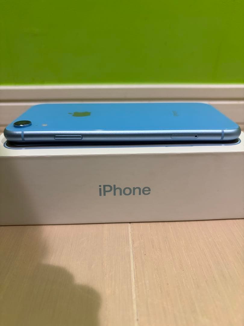 Apple iPhone XR 本体 ブルー
