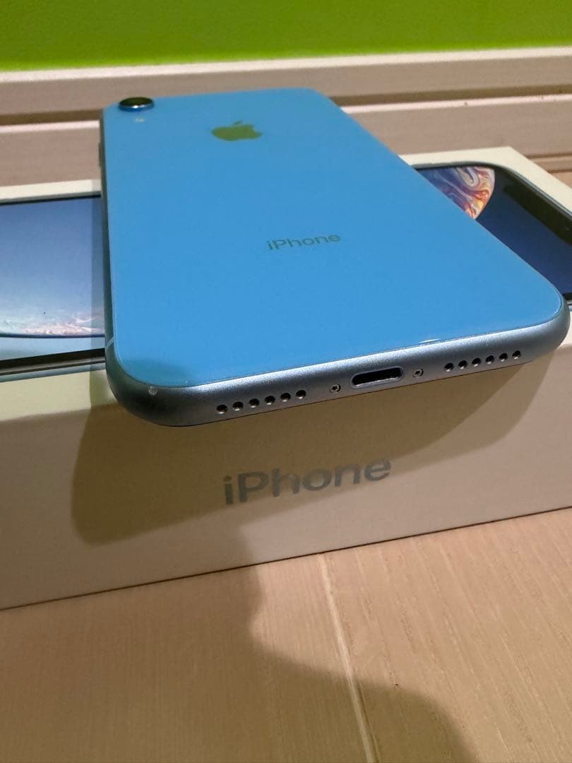 Apple iPhone XR 本体 ブルー
