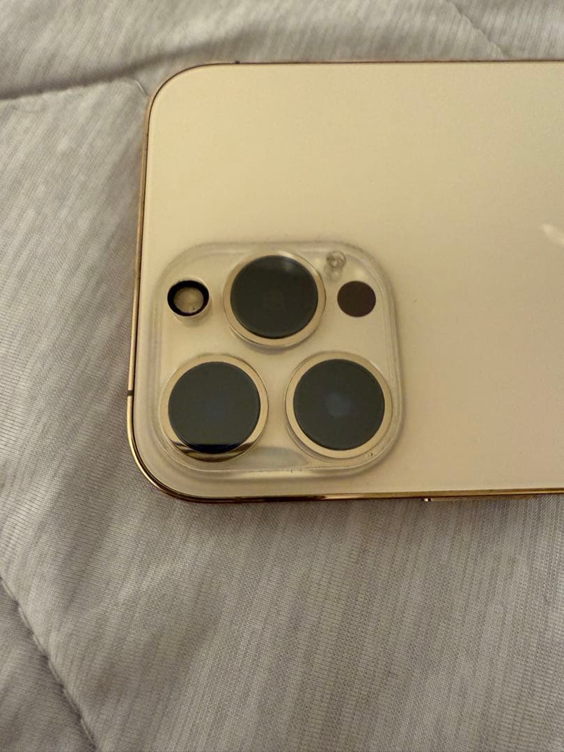 グェン　Apple iPhone 13 Pro MAX 256GBゴールド