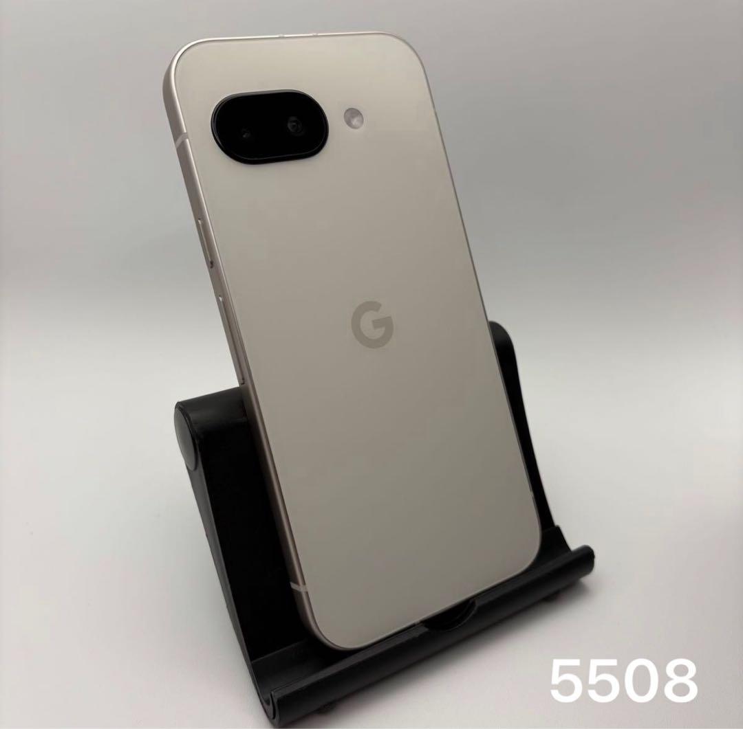 週末セール★美品 2ヶ月使用Google Pixel 9a ホワイト系SIMフリ