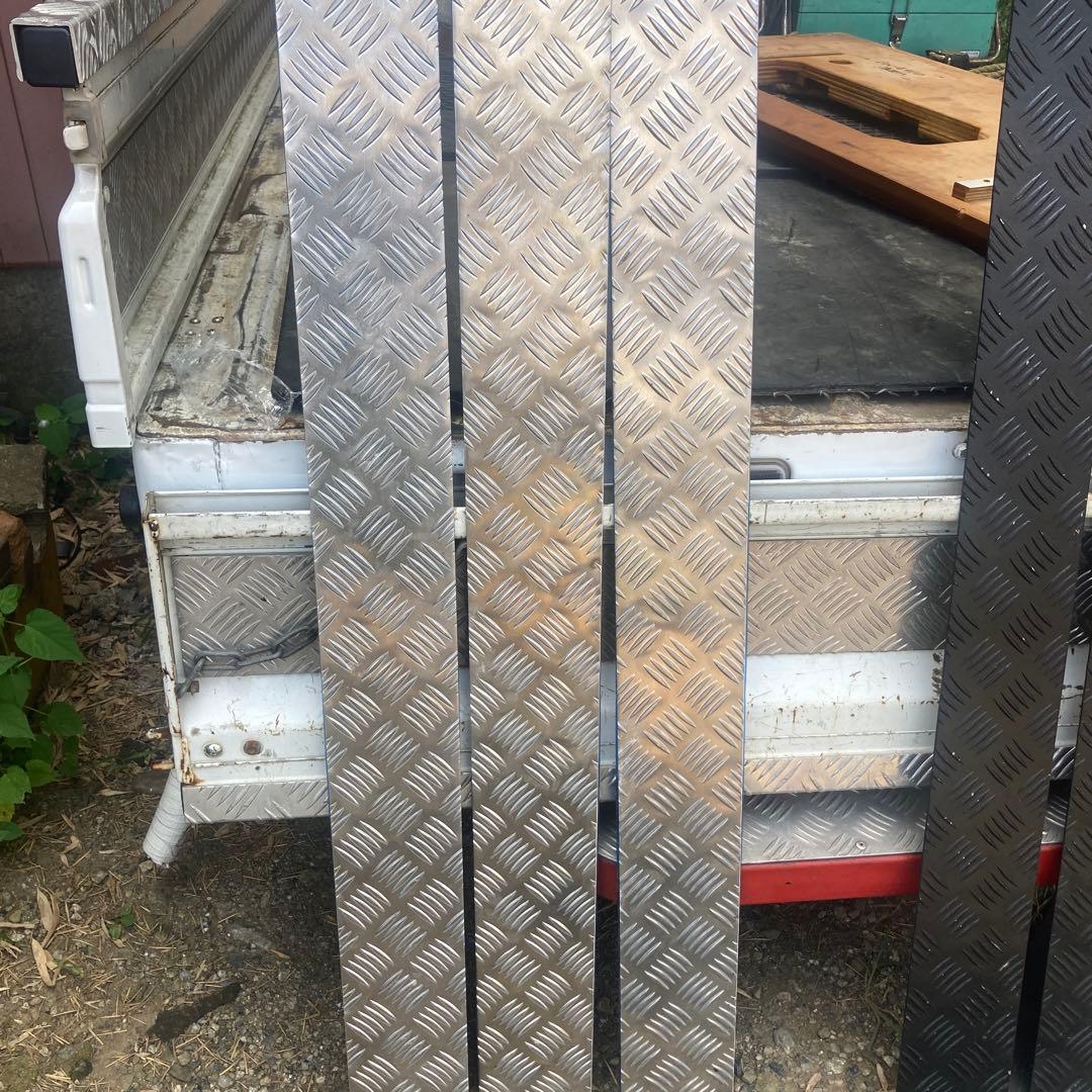 スズキスーパーキャリー用16用縞板煽り内側外側兼用