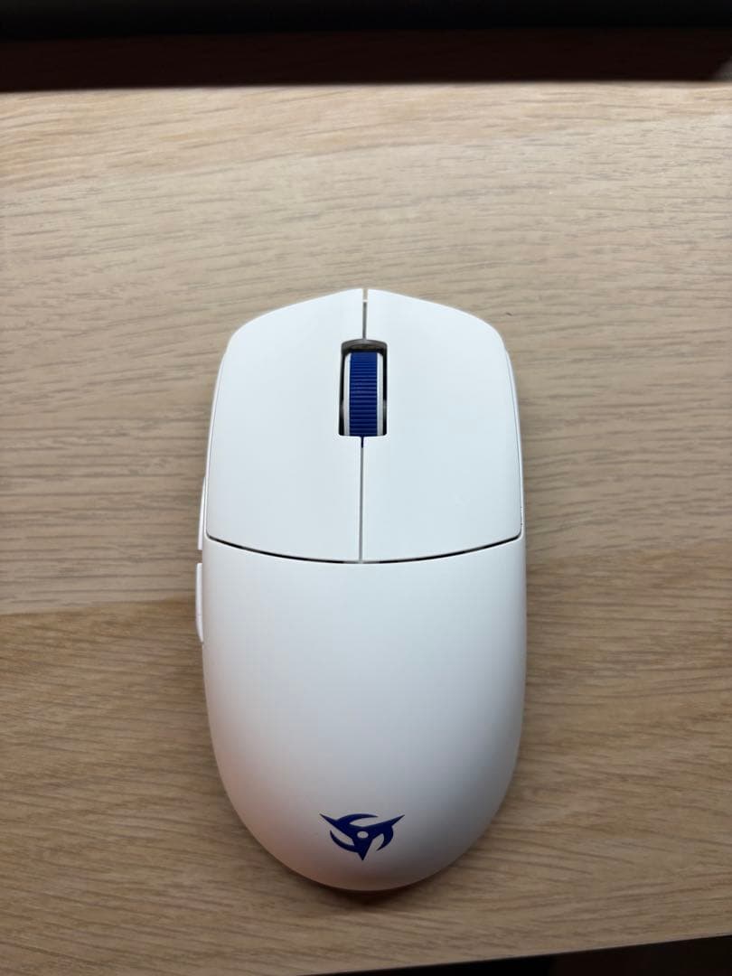 Sora V2 ホワイト マウス 本体　8kドングル込み