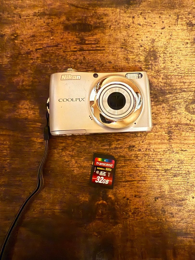 Nikon COOLPIX L22 シルバー