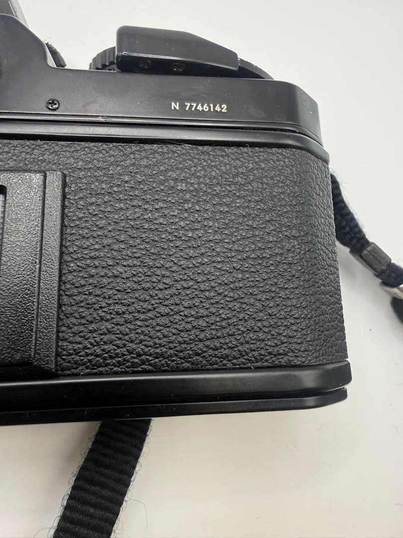 Nikon FM2 ブラック + Zoom-Nikkor 28-85mm セット