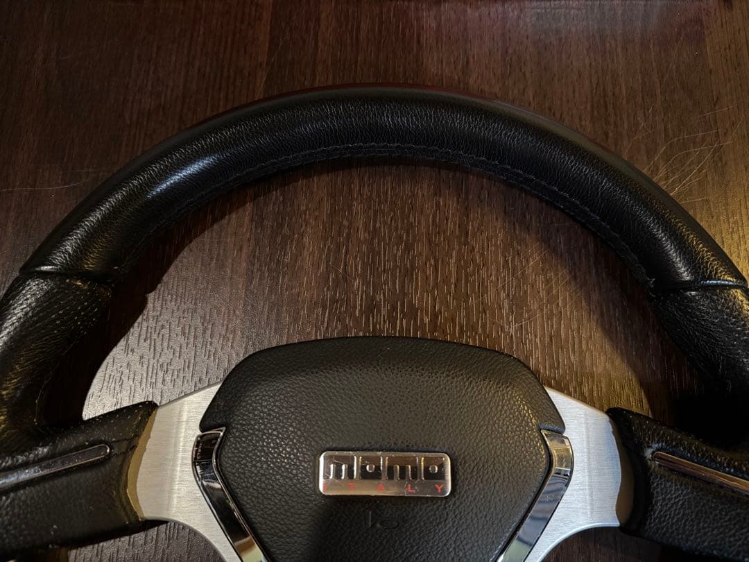 MOMO ステアリング ミレニアムEVO