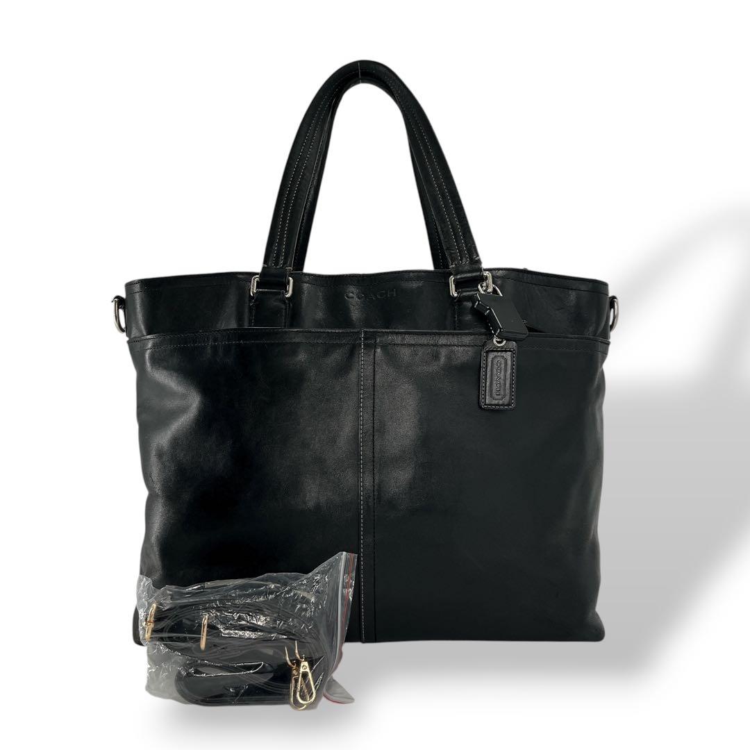 コーチ　2way ビジネスバッグ　ブリーフケース　型押しロゴ　A4可　レザー　黒