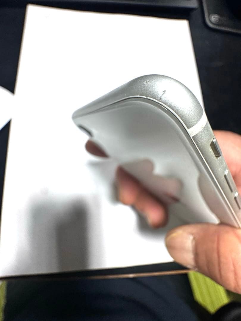 スマートフォン本体 iPhone SE2