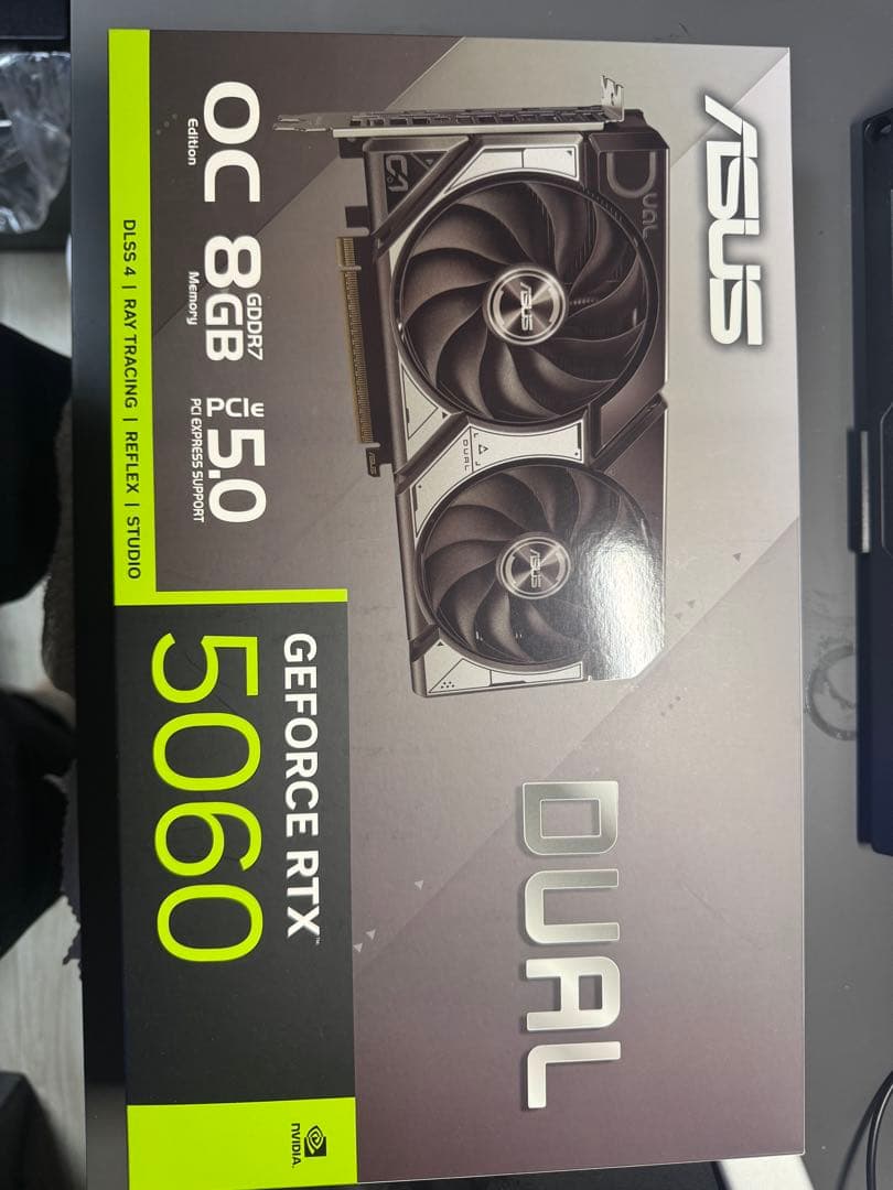 グラフィックボード・グラボ・ビデオカード ASUS GeForce RTX 5060 OC 8GB