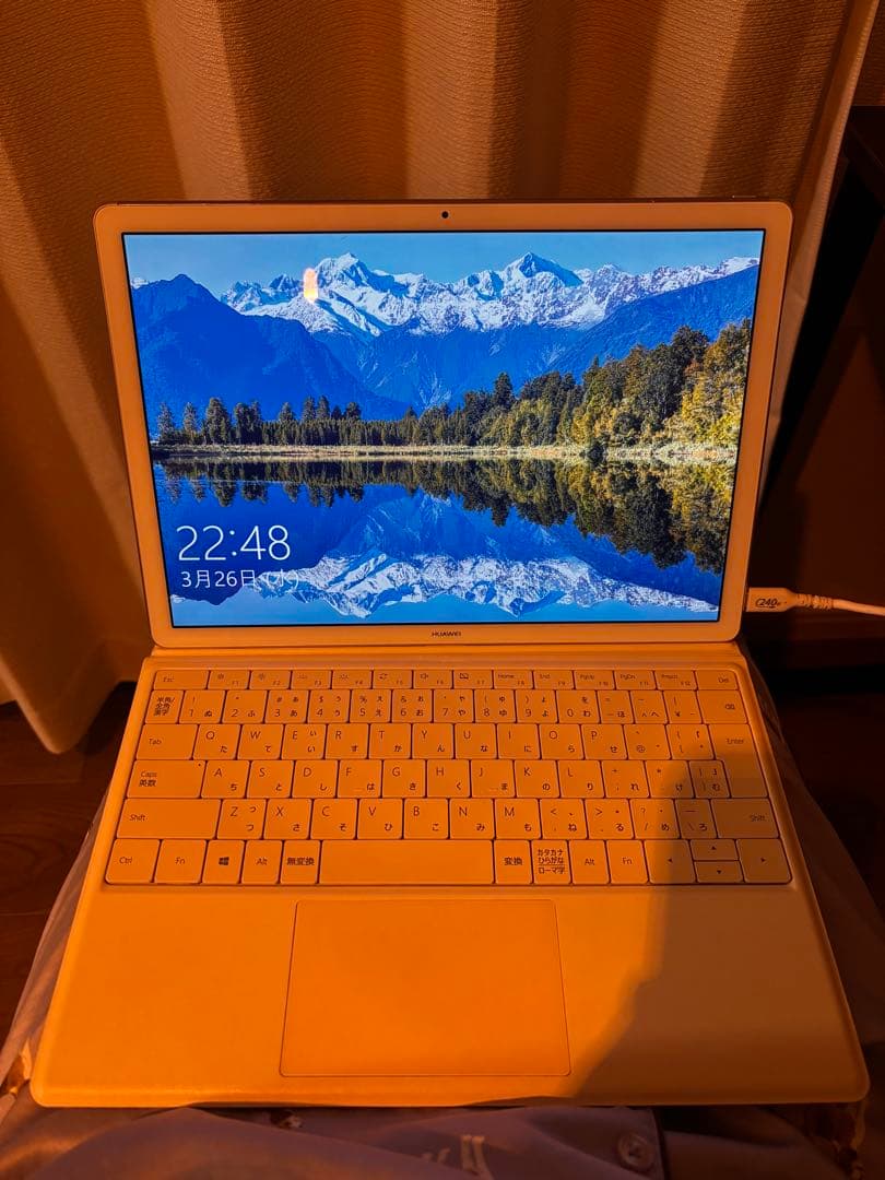 Windowsタブレット本体 Huawei Matebook HZ-W09