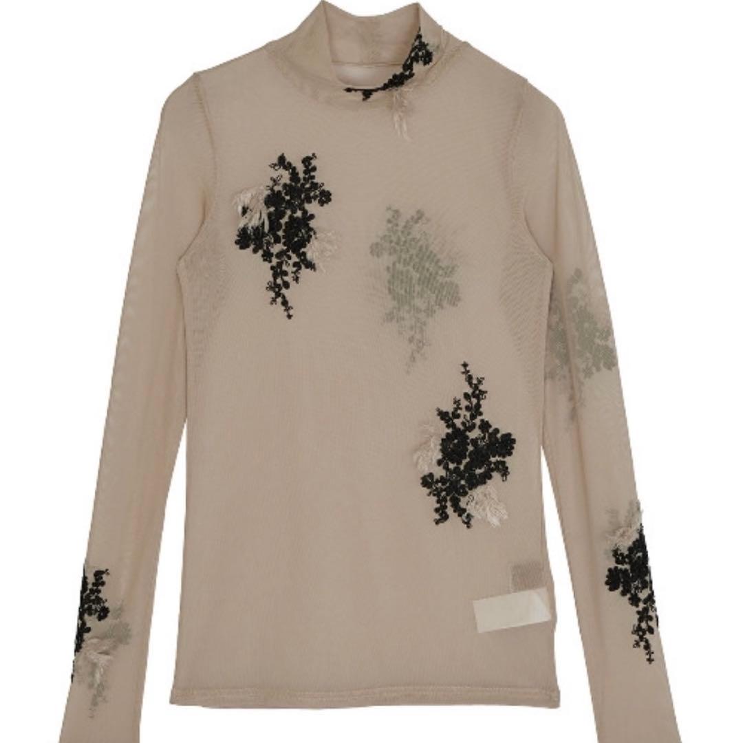 【新品未使用】UND FUR EMBROIDERY SKINTOP