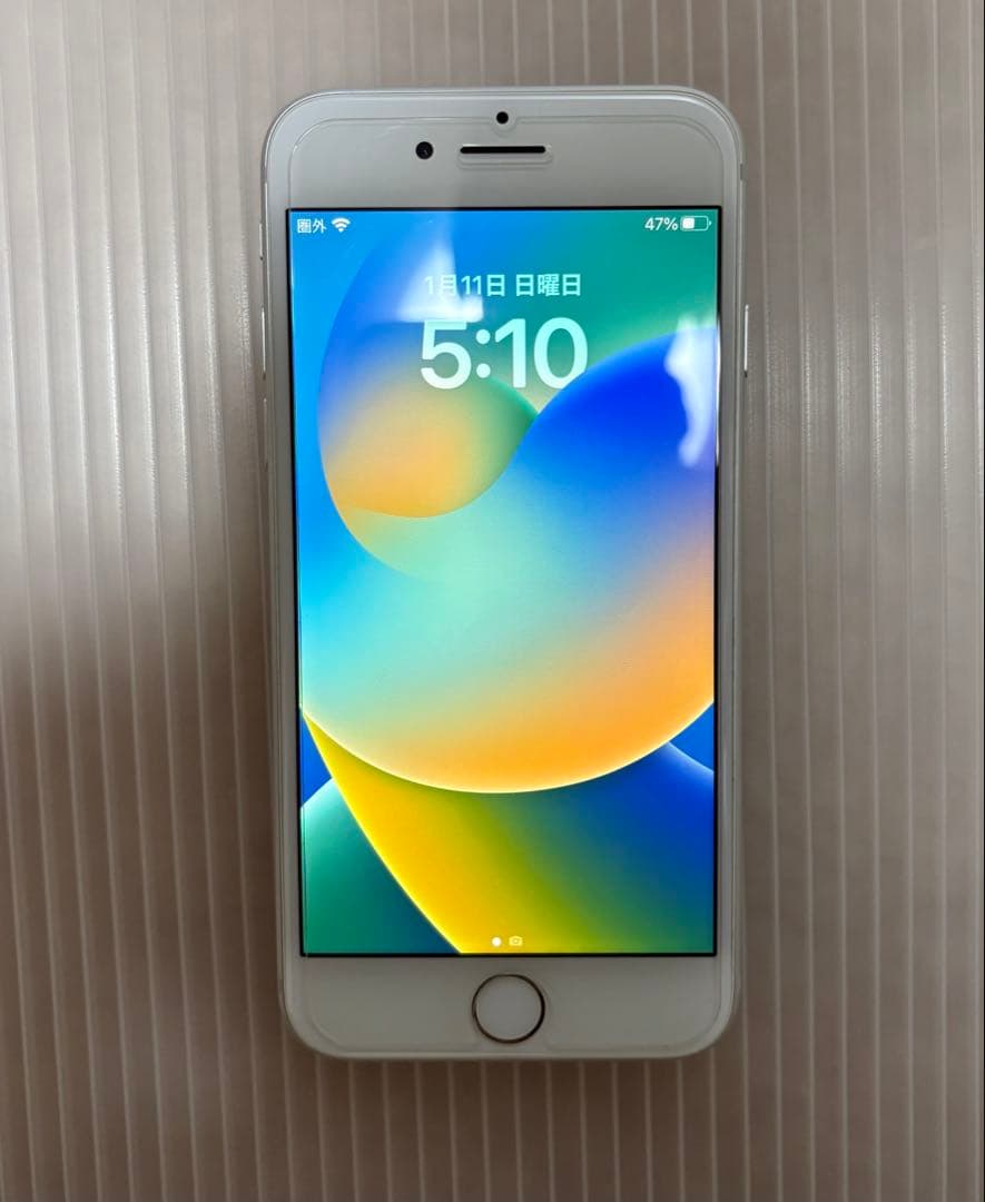 Apple iPhone 8 シルバー 本体箱付き