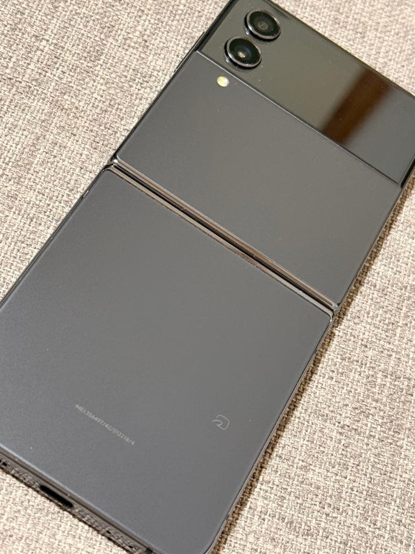 サムスン ギャラクシー Z フリップ4