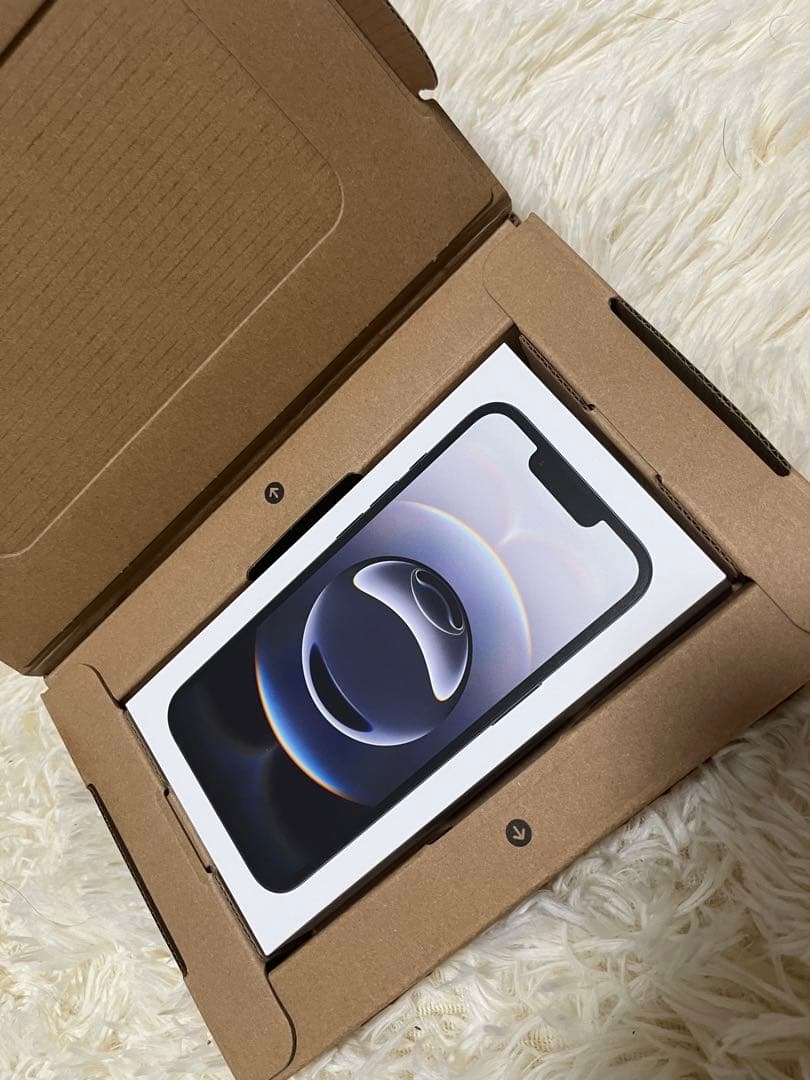 新品未開封　iPhone16e 128GB ブラック