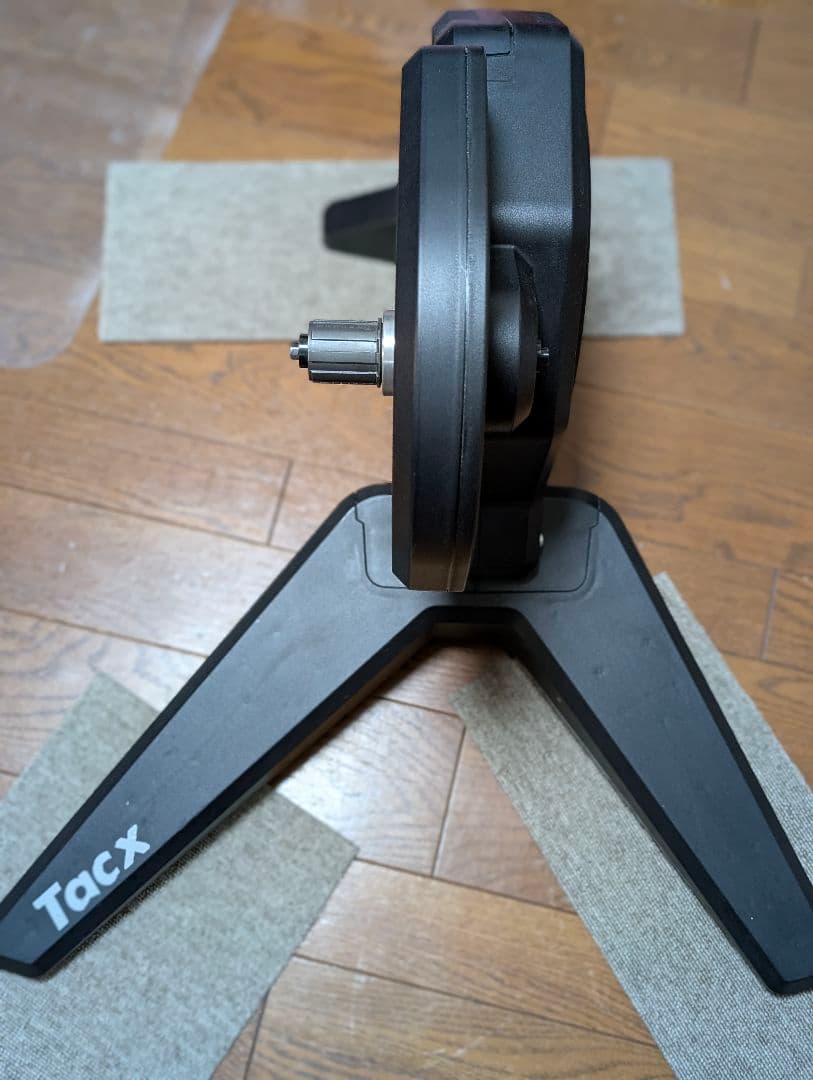 Tacx Flux S スマートトレーナー