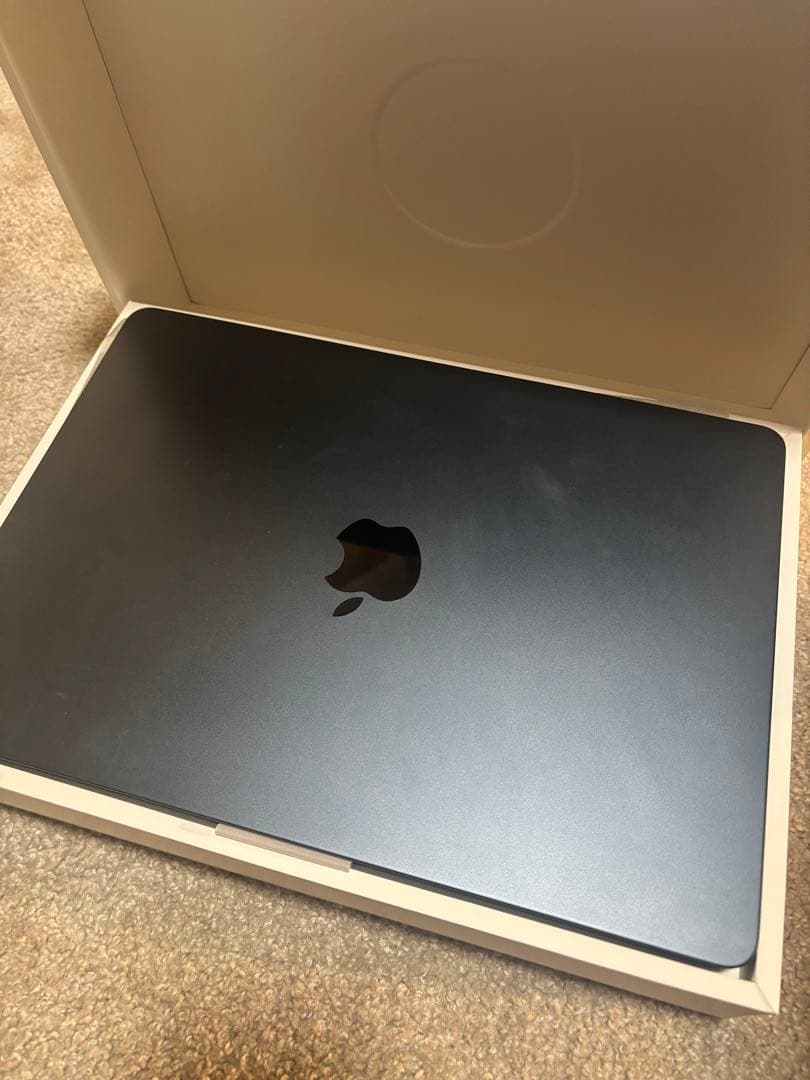 Macbook Air M3 16GB ミッドナイト 13インチ