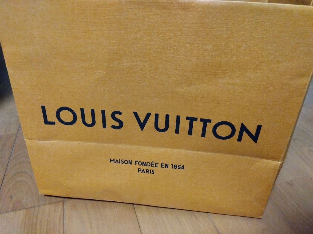 LOUIS VUITTON ジッピーウォレット　ヴェルティカル　タイガラマ