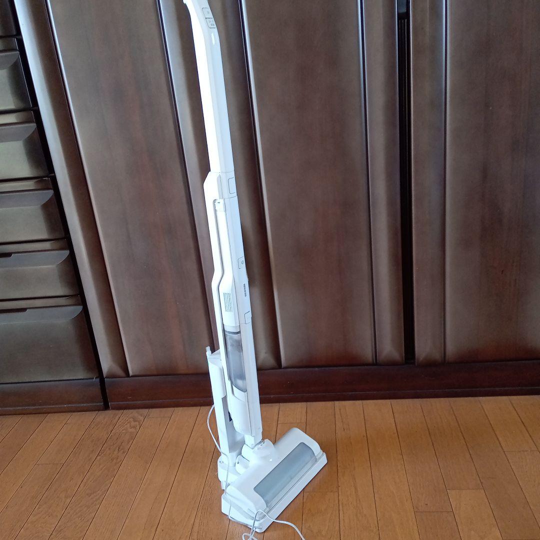 アイリスオーヤマ　充電式サイクロン　掃除機　SCD-P2P