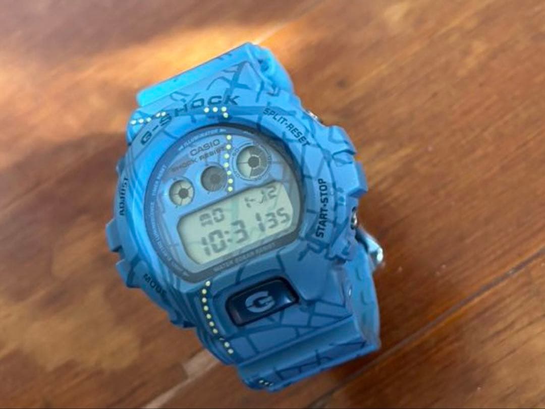 美品CASIO G-SHOCK DW-6900SBY-2JR 送料込　Gショック