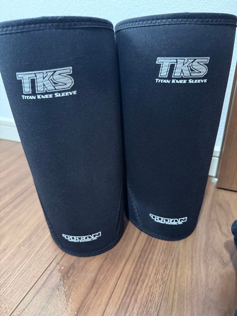ウエイトトレーニング Titan Knee Sleeve XL