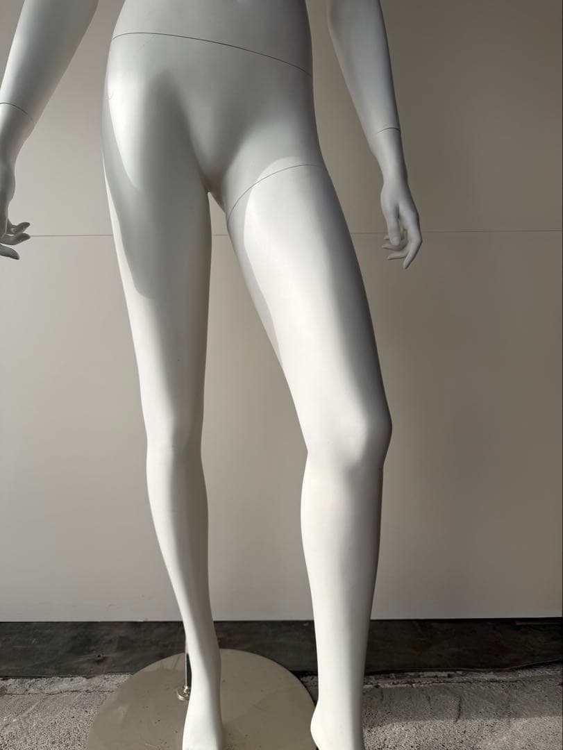 女性用ホワイトマネキン　９号