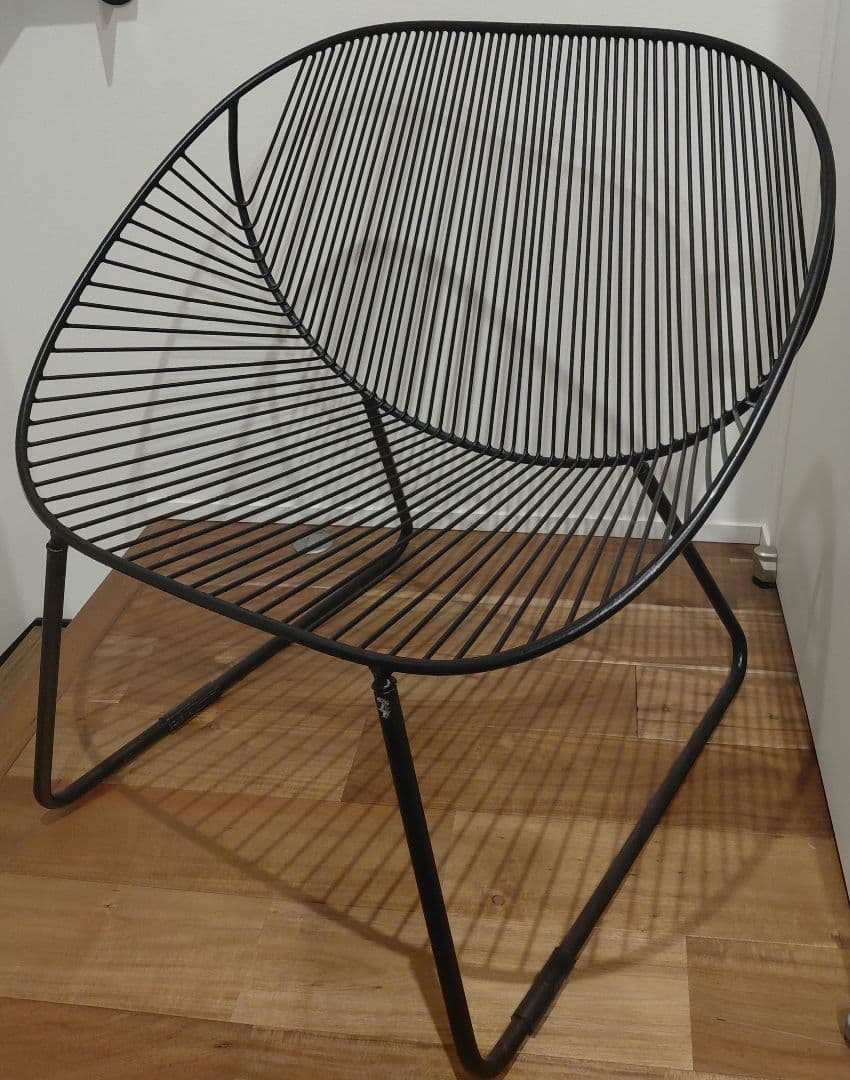 ワイヤーチェア