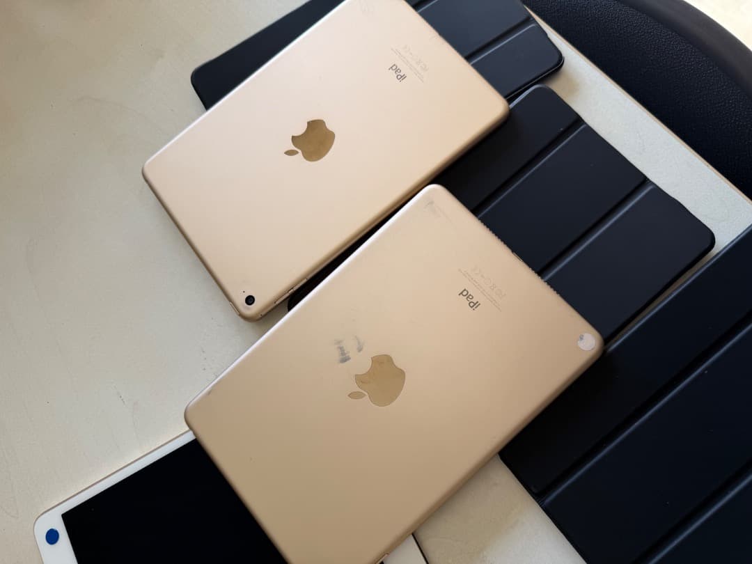 iPad mini 第4世代 Wi-Fi GOLD A1538 32G ４台