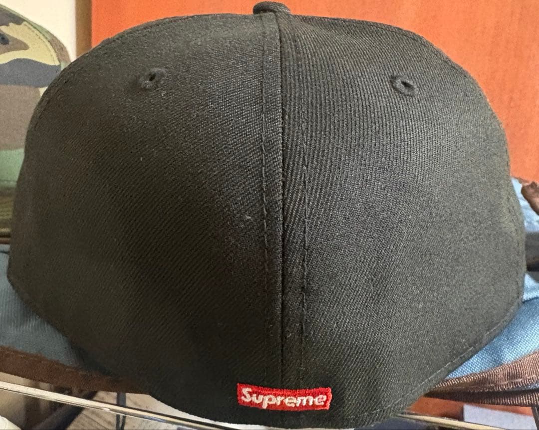 新品　シュプリーム　ニューエラ　Sロゴ　ブラック　完売品