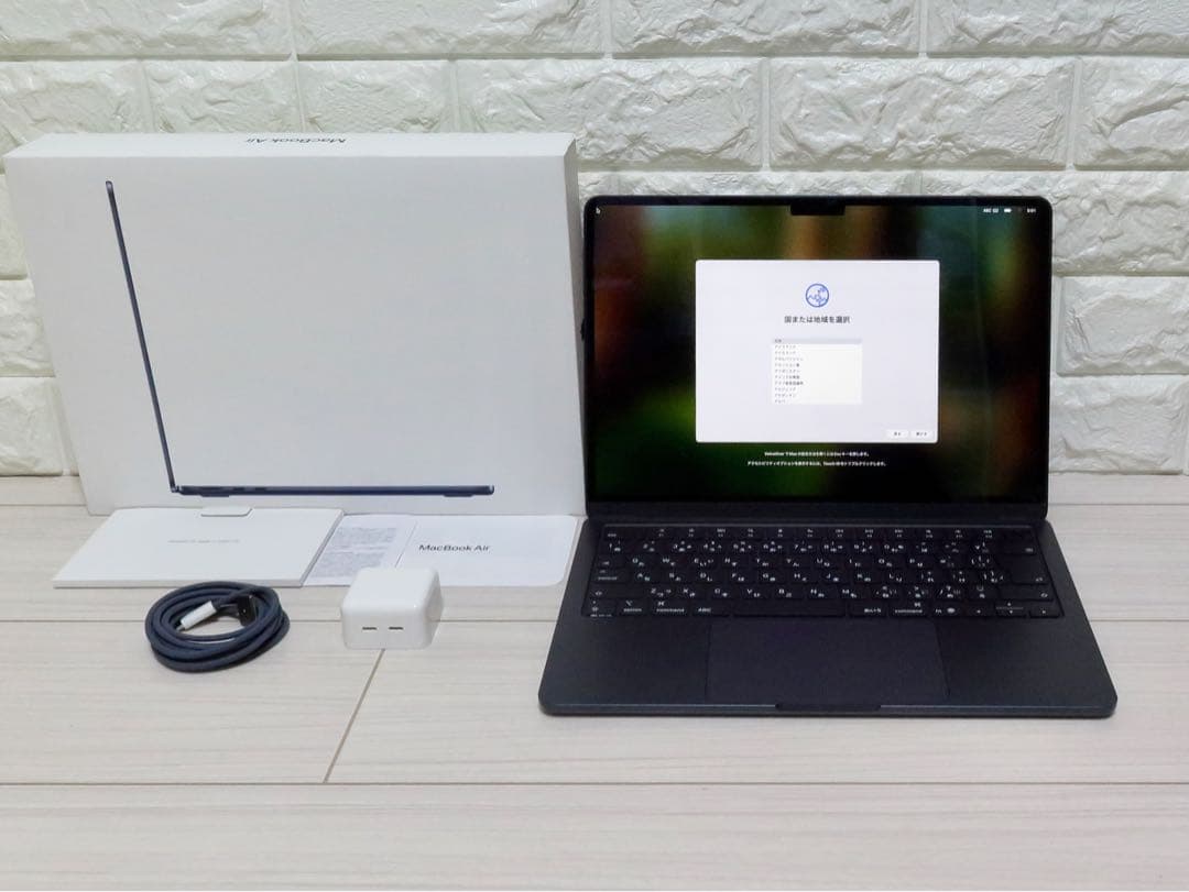 M4 MacBookAir 13.6 メモリ16GB SSD512GB ミッド