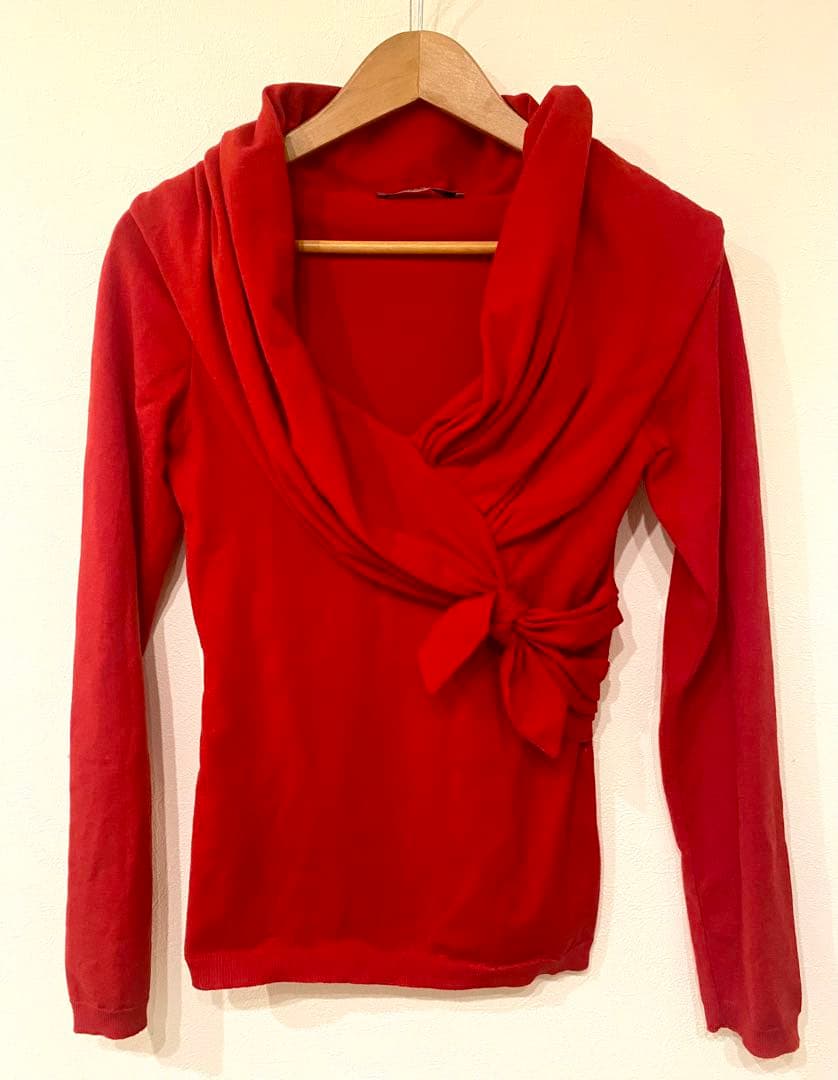 れ❗️美品 VALENTINO ニット 赤