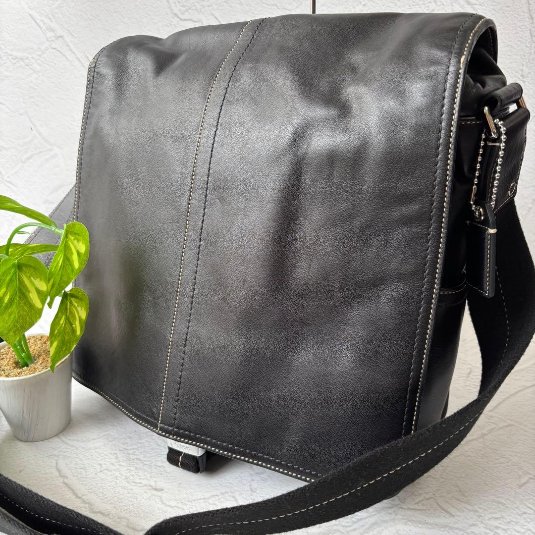 【極美品】コーチ メッセンジャーバッグ ショルダーバッグ レザー A4収納可