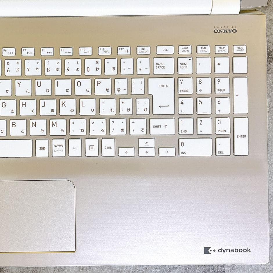 おしゃれなゴールド✨新品SSD搭載で快適✨カメラ付き 薄型 フルHD Win11