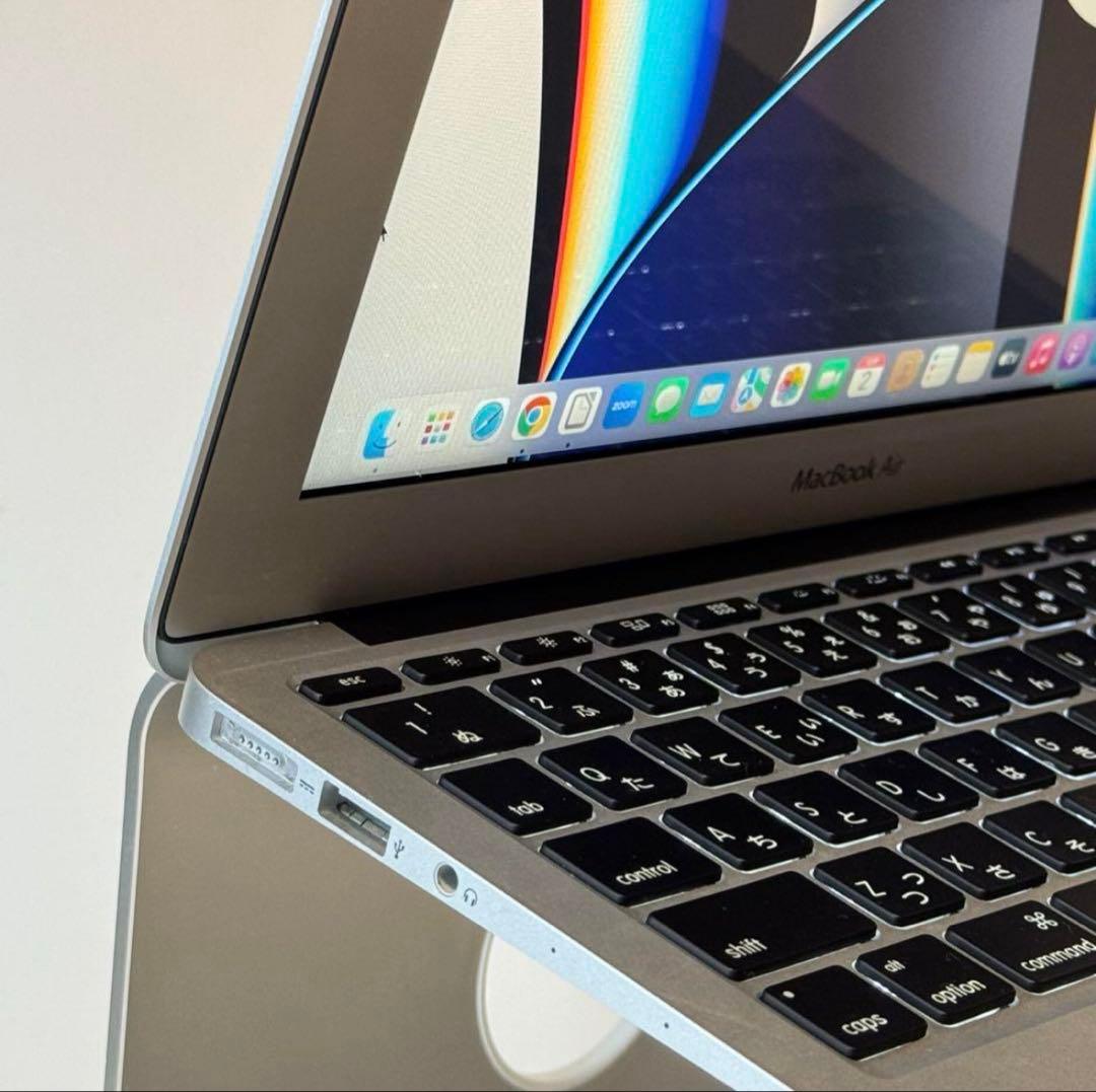 【薄型軽量】MacBook Air 11㌅i5/4GB/128GB 互換オフィス