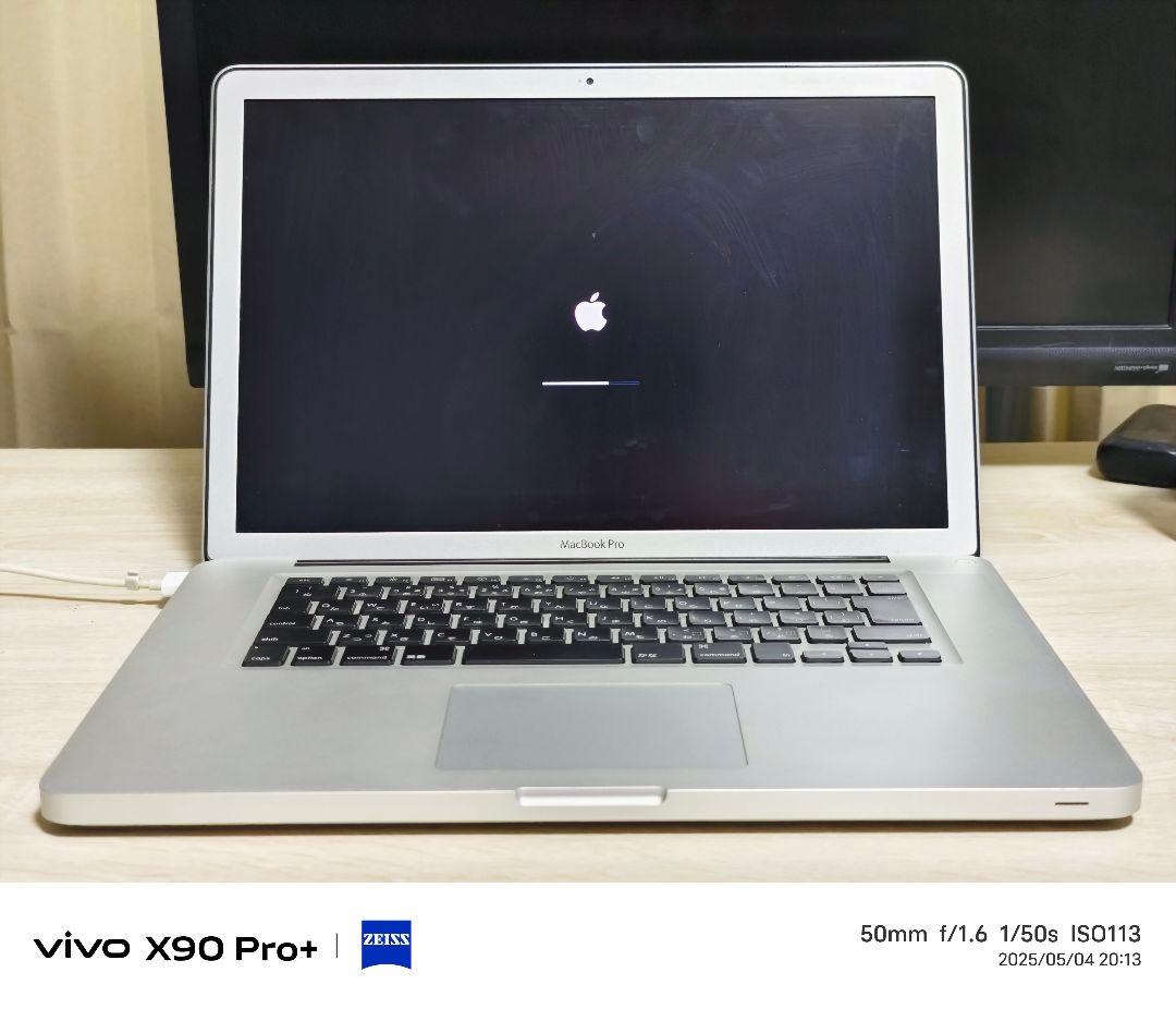 【値下げ歓迎】Macbook Pro 15インチ i7/16GB/SSD500G