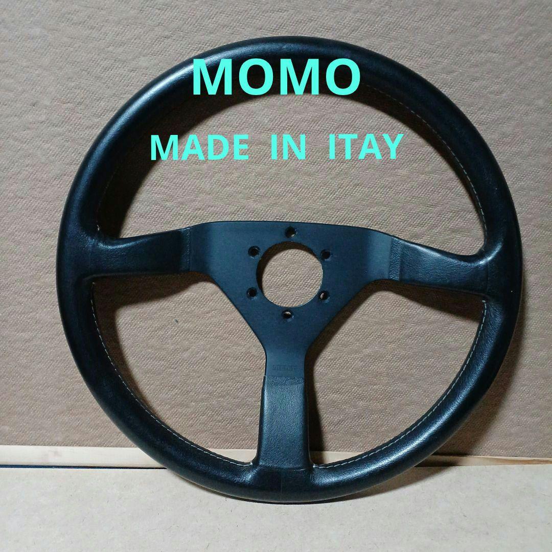[中古品]　MOMO　ステアリング　(Made　in　Italy)　一種