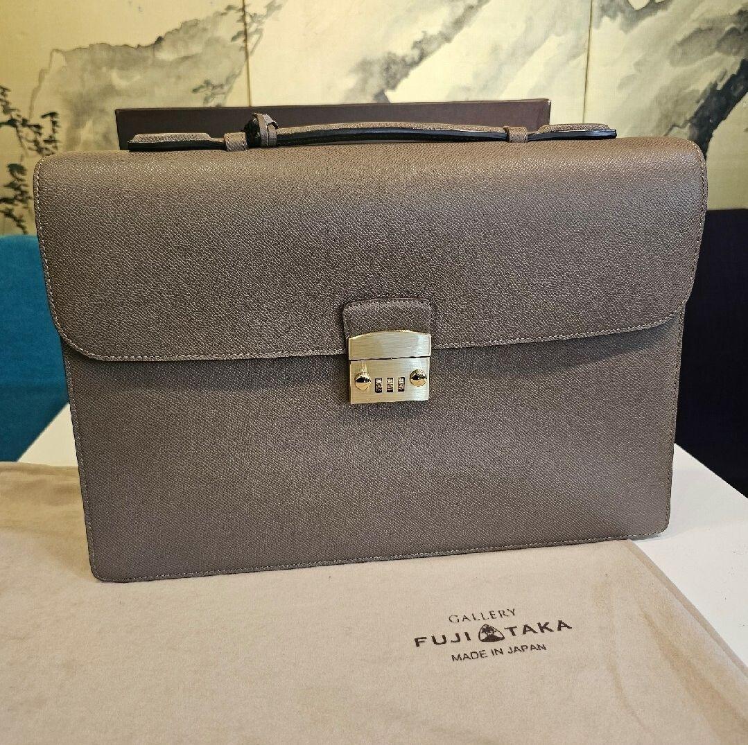 名品　ワープロラックス カブセレザービジネスバッグ A4