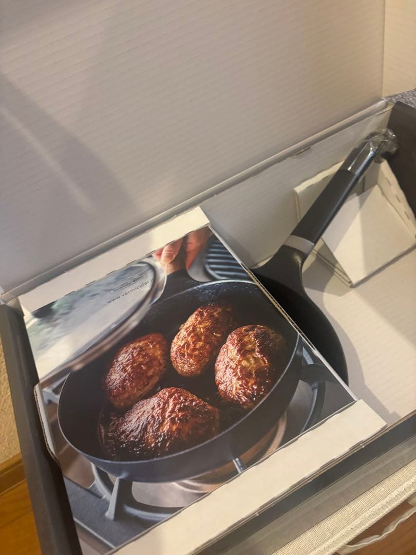 新品未使用・深24㌢フライパン