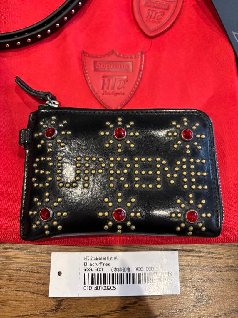 SUPREME シュプリーム × HTC Studded Wallet