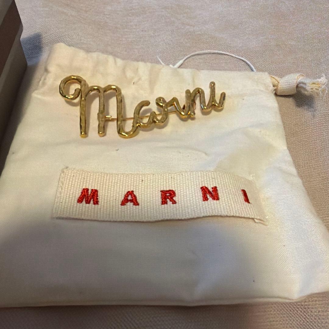 Marni ゴールド ブローチ