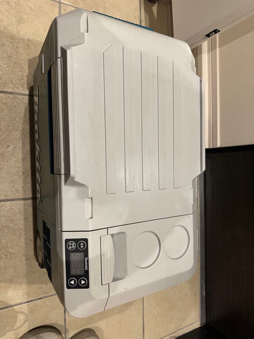 omitomayumi マキタ　移動式冷温庫