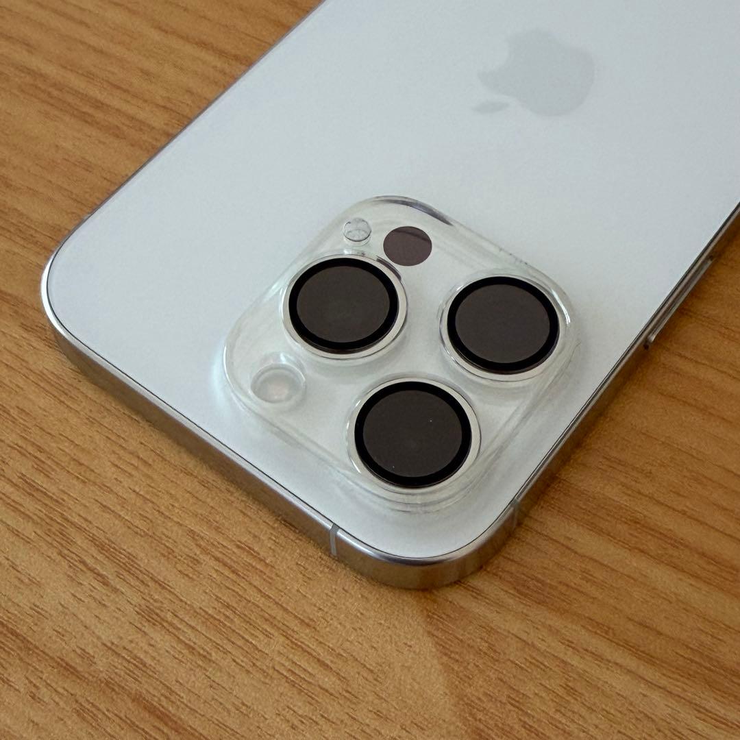 iPhone 16 Pro 256GB ホワイトチタニウム SIMフリー 95%