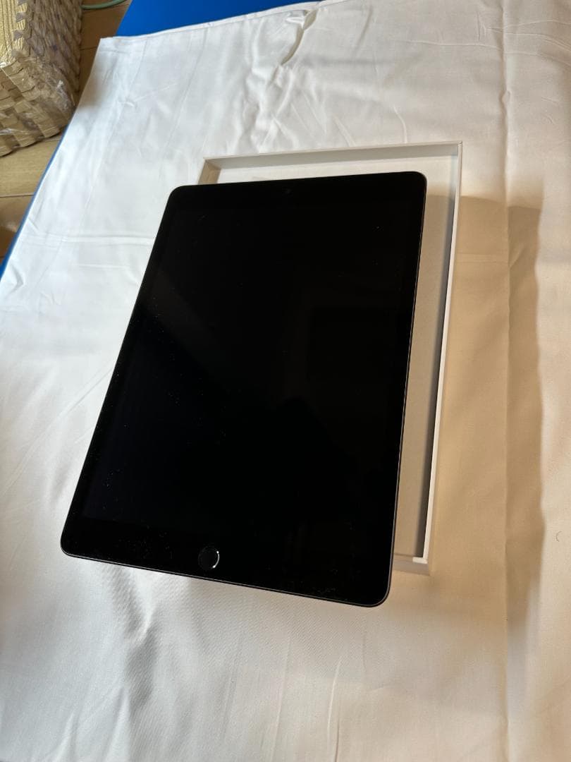iPad 第9世代 256GB スペースグレイ 初期化、クリーニング済