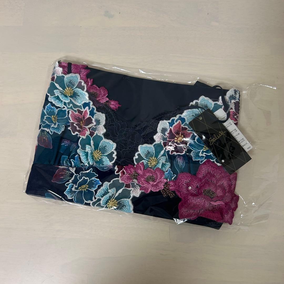 最安値　希少　サルート　03 M KO スリップ　ネイビー　日本の花嫁