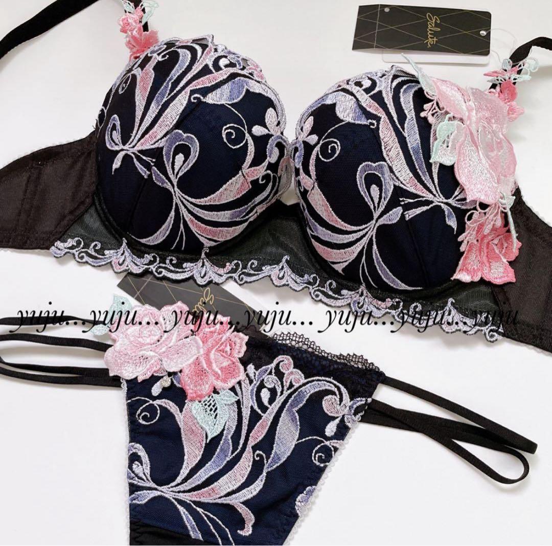 ワコール/サルート 66グループ 新品タグ付 P-upブラTバックD65 BL